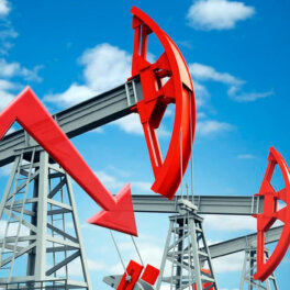 Падение цен на нефть для давления на РФ, пошлины против Индии и ЕС: о чем говорил Трамп