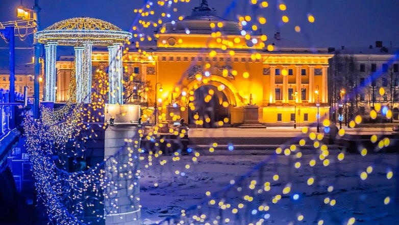 Движение в центре Санкт-Петербурга перекроют в новогоднюю ночь