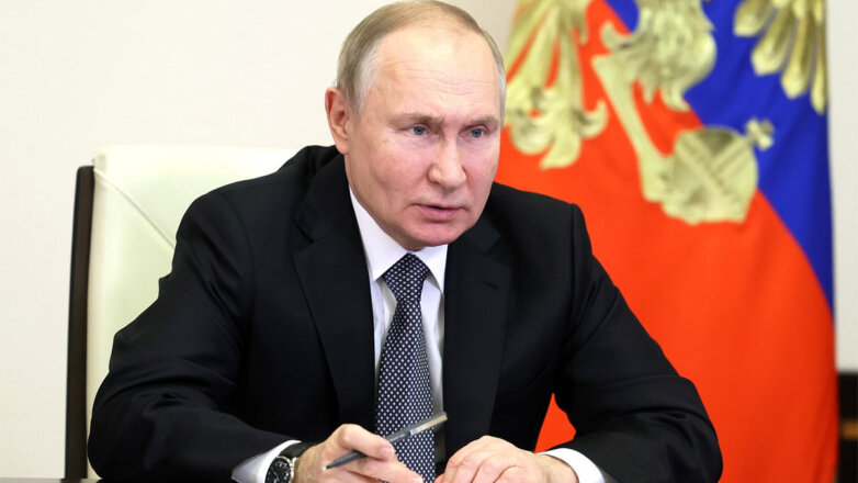 Доходы россиян, торговля и технологии: Путин выделил 6 главных задач экономики на 2023 год
