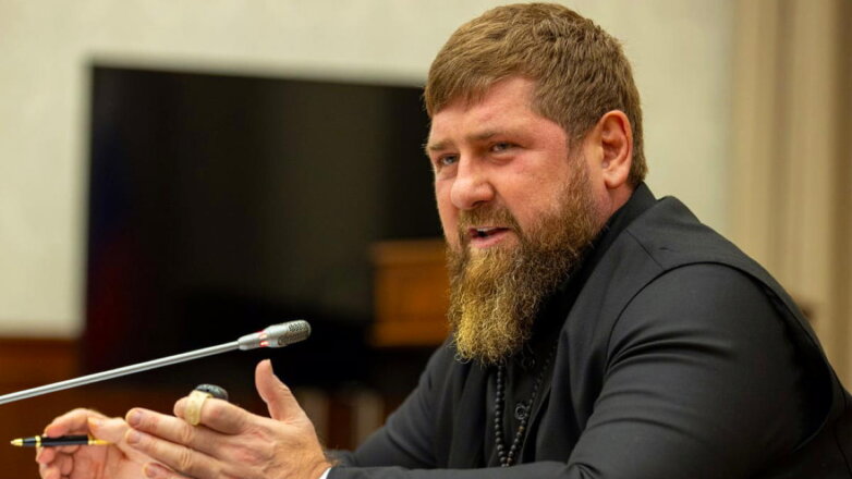Кадыров призвал главу UFC извиниться за "спектакль" и отдать пояс Анкалаеву
