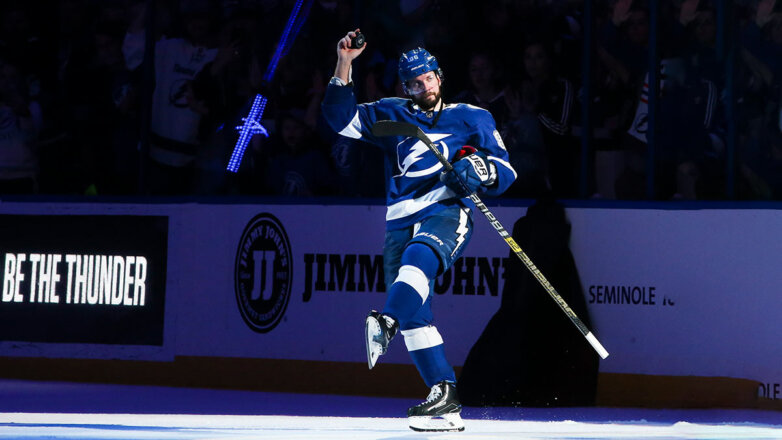 Никита Кучеров – первый хоккеист НХЛ, набравший 100 очков в текущем сезоне