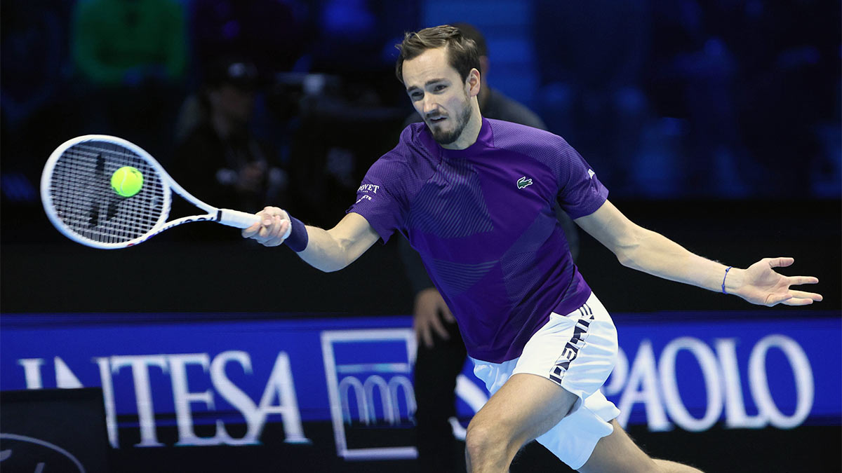 Даниил Медведев вышел в финал выставочного теннисного турнира в Саудовской Аравии