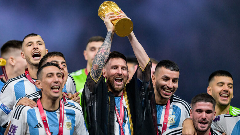 Аргентина поднялась на второе место в рейтинге ФИФА после победы на ЧМ-2022