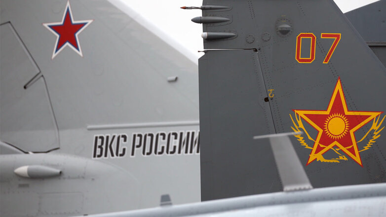 Символика ВКС России на самолетах