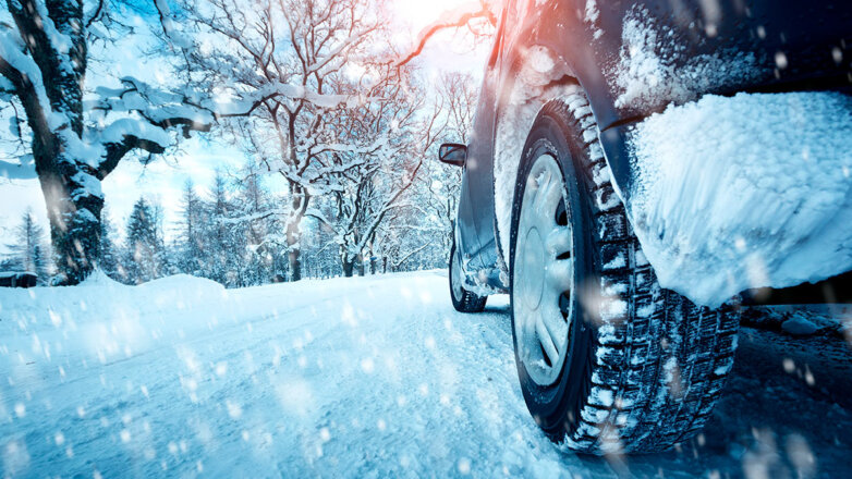 Поступайте по-умному: 5 советов автомобилистам для безопасности на зимних дорогах