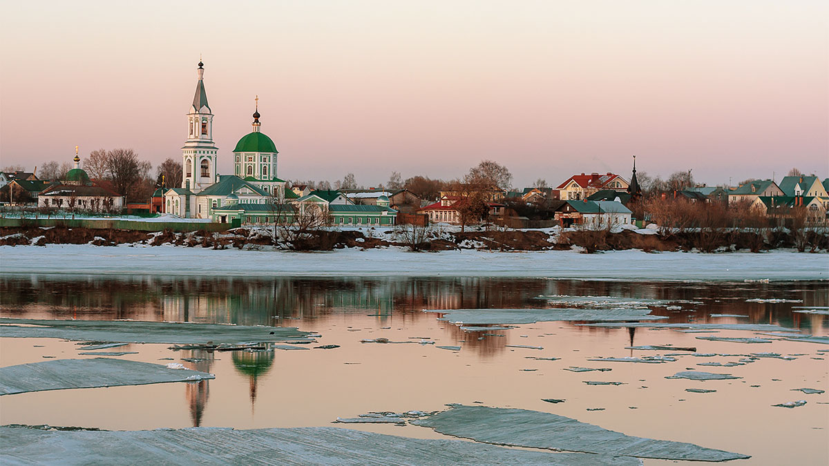 Вид на реку Волга в Твери