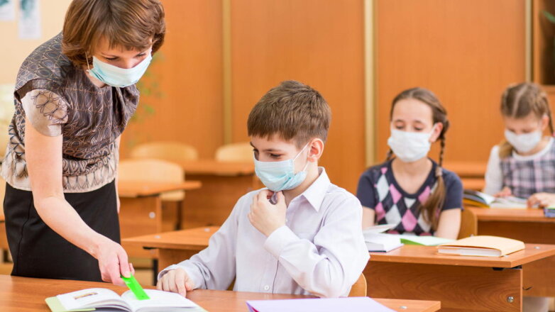 В Минпросвещения назвали стабильной ситуацию с заболеваемостью гриппом в школах РФ