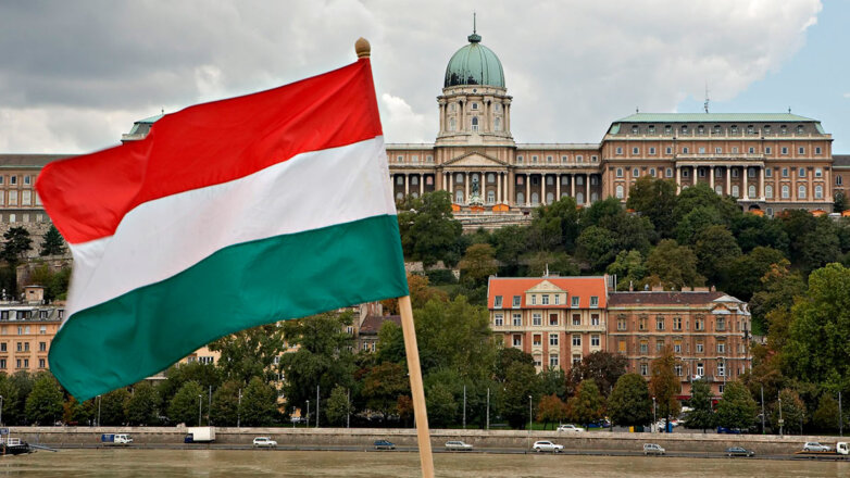 FT: Венгрия не поддержала новый пакет санкций ЕС против России