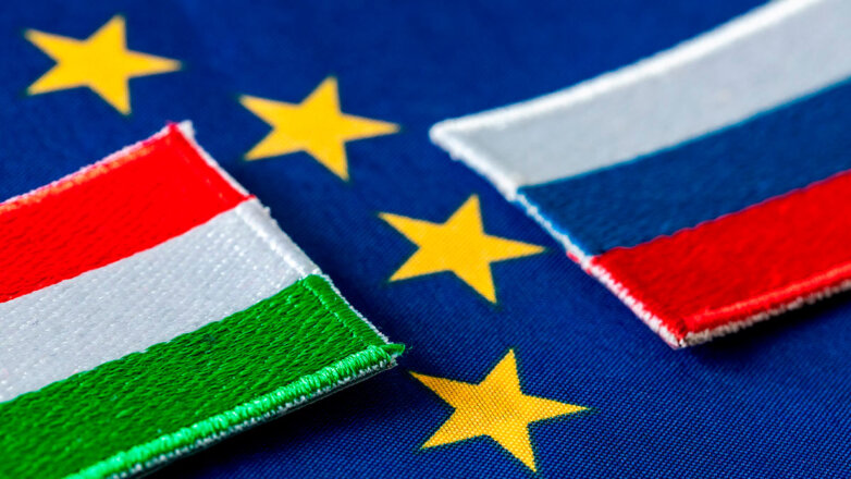 СМИ: Венгрия выступила за исключение трех министров РФ из девятого пакета санкций ЕС