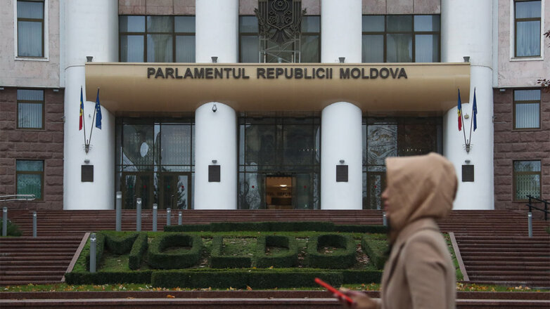 Вид на здание парламента Молдавии