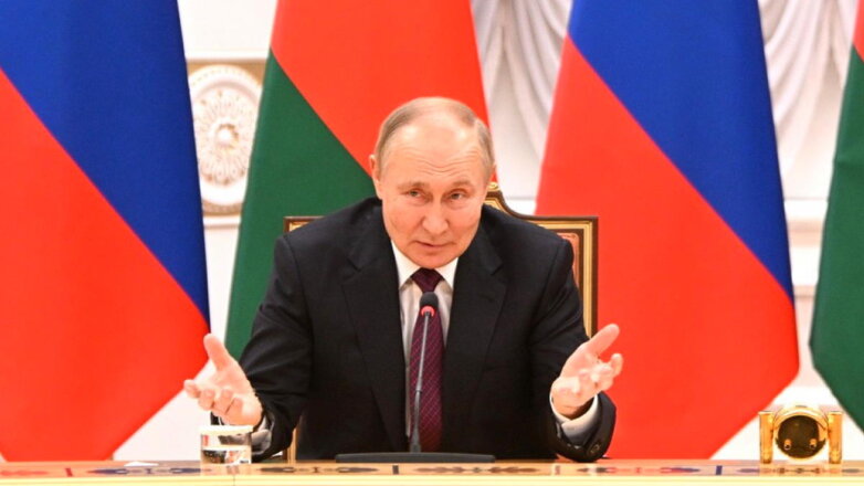 Путин назвал результативными переговоры с Лукашенко в Минске