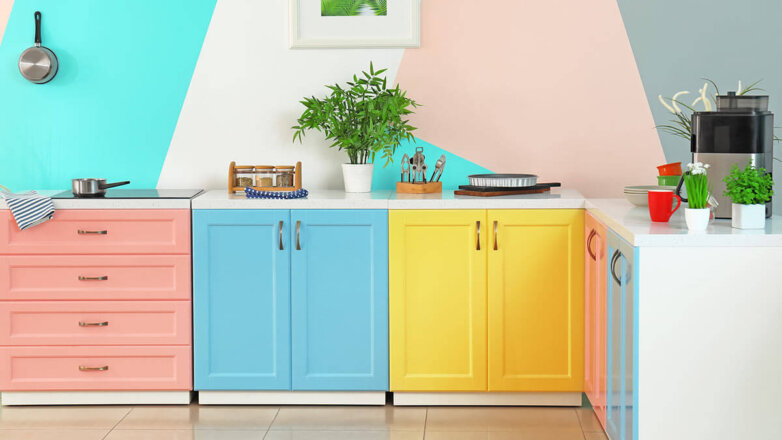 Стильный и дорогой интерьер: 5 эффектных цветовых сочетаний для кухни