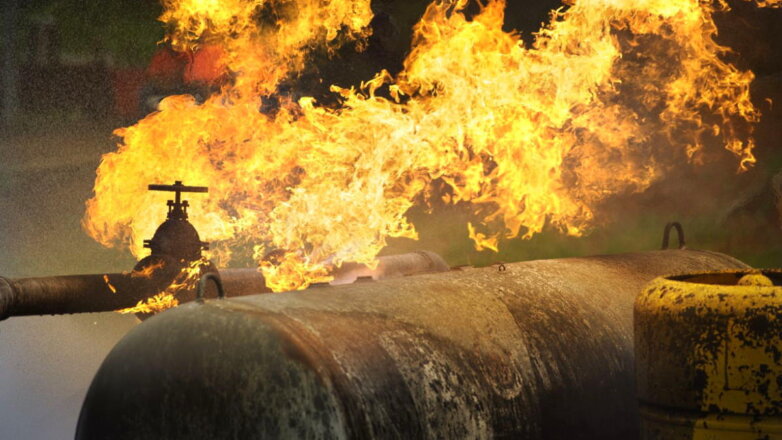 В Иркутской области произошел крупный пожар на нефтегазоконденсатном месторождении