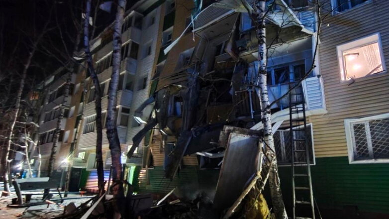 В Нижневартовске из-за взрыва газа обрушились 2 этажа в жилой пятиэтажке