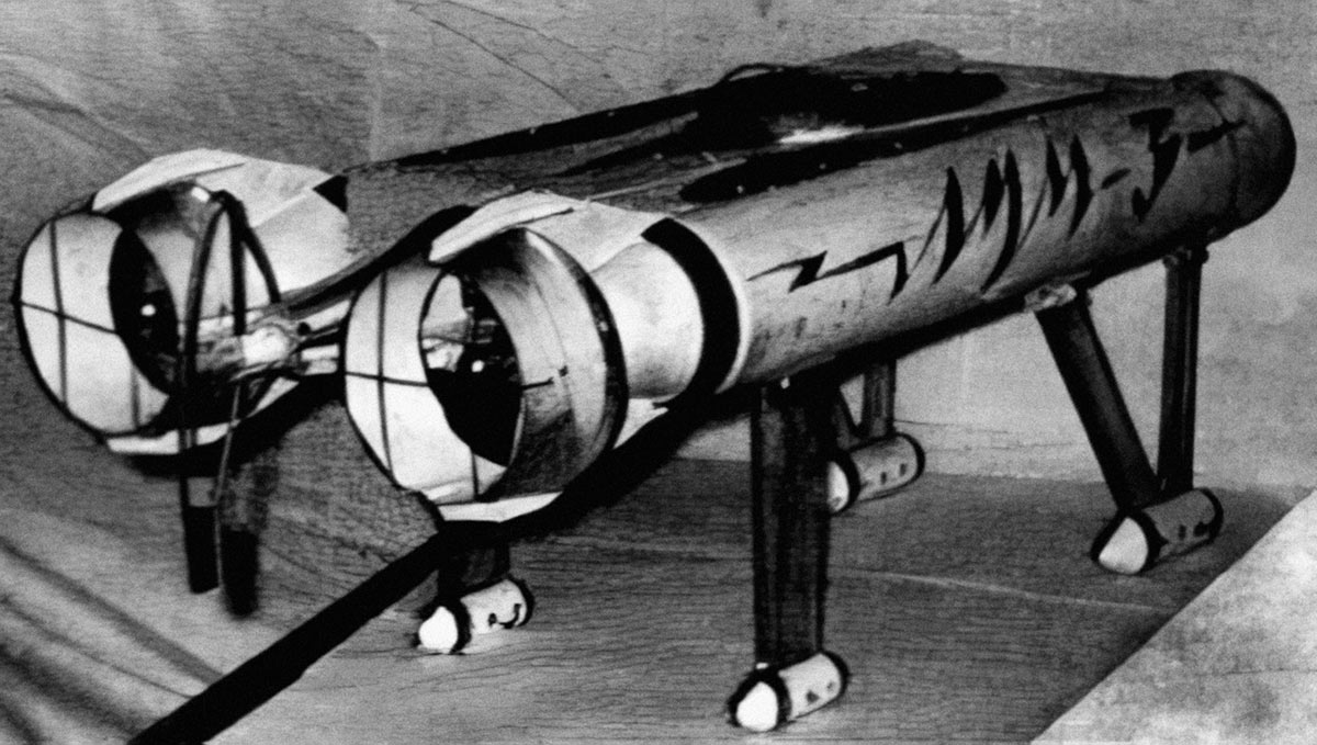 Советский самоходный телеуправляемый подводный аппарат "Луч-3"