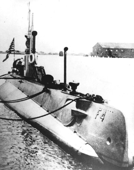 Субмарина USS F-4 1913-1915 г.г.