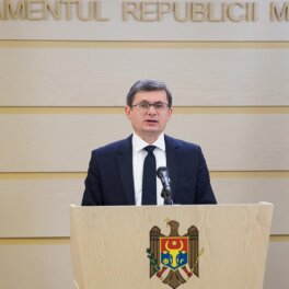 Глава молдавского парламента призвал делать больше вложений в оборону страны