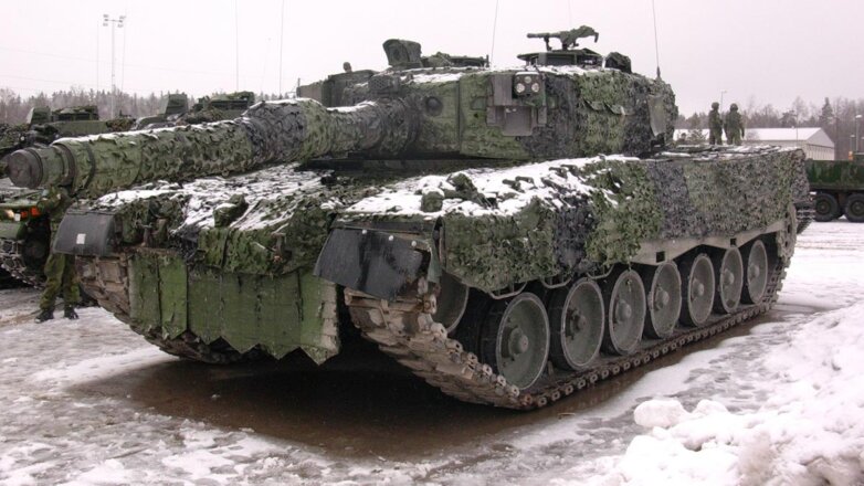 Кабмин ФРГ подтвердил, что отправит Украине Leopard 2 и разрешит реэкспорт танков
