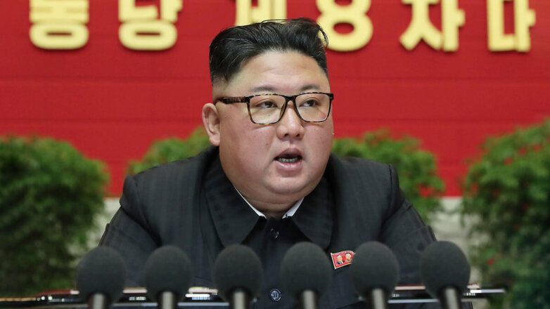 Ким Чен Ын проверил подготовку военного спутника КНДР