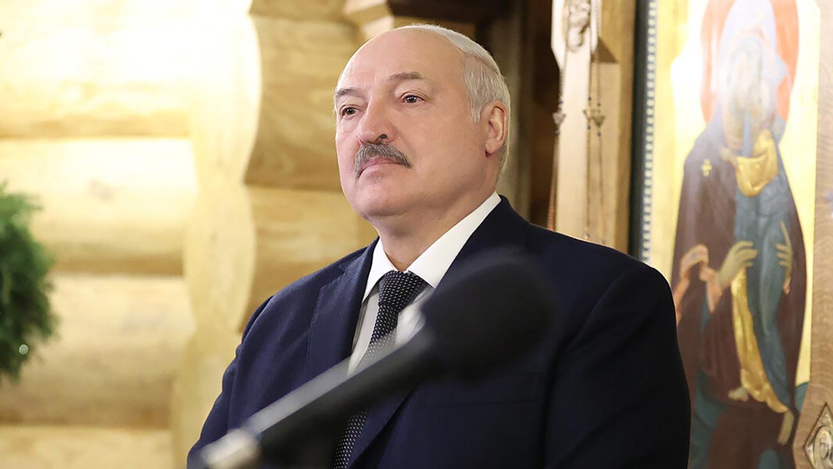 Лукашенко призвал "сделать шаг навстречу" оппозиционерам, уехавшим из Белоруссии