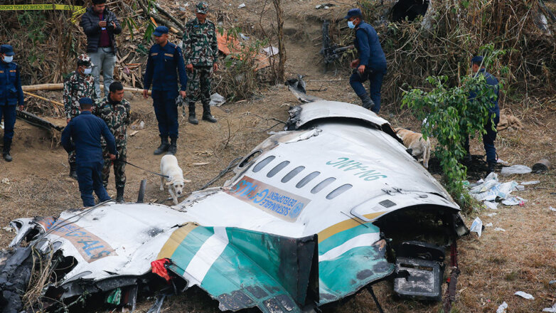 Тела погибших в Непале при крушении самолета россиян доставлены в Катманду