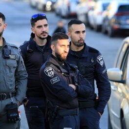Полиция Израиля проводит рейд в офисах телеканала Al Jazeera
