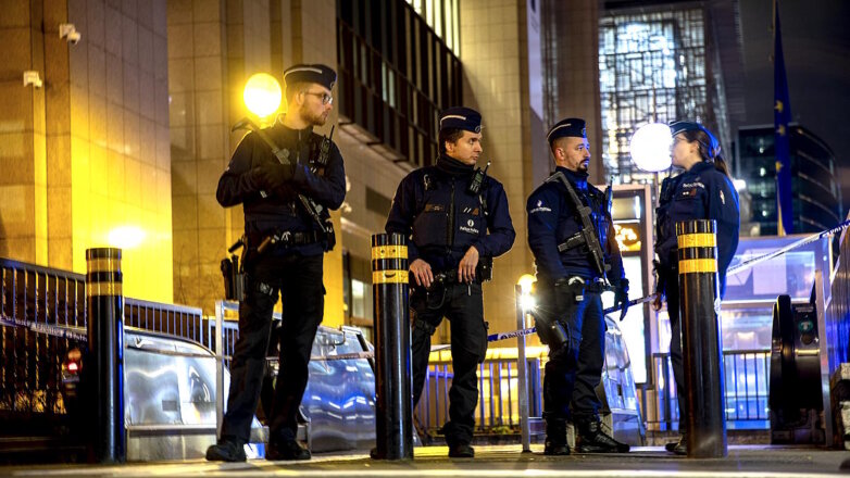 Три человека получили ранения при нападении с ножом в метро Брюсселя