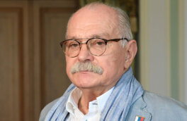 "Интерфакс": Никиту Михалкову госпитализировали с подозрением на коронавирус