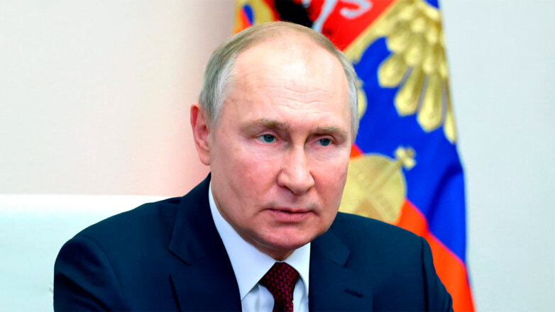 Путин призвал Минздрав создать резерв лекарств