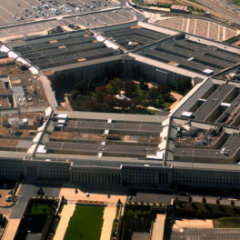 В Пентагоне заявили о приостановке передачи 3500 бомб Израилю