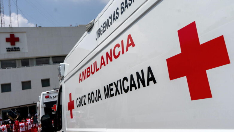 В Мексике автобус с туристами упал в овраг, погибли 18 человек