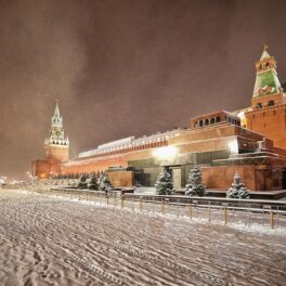 21 декабря в Москве ожидается облачная погода с прояснениями, местами небольшие осадки, гололедица