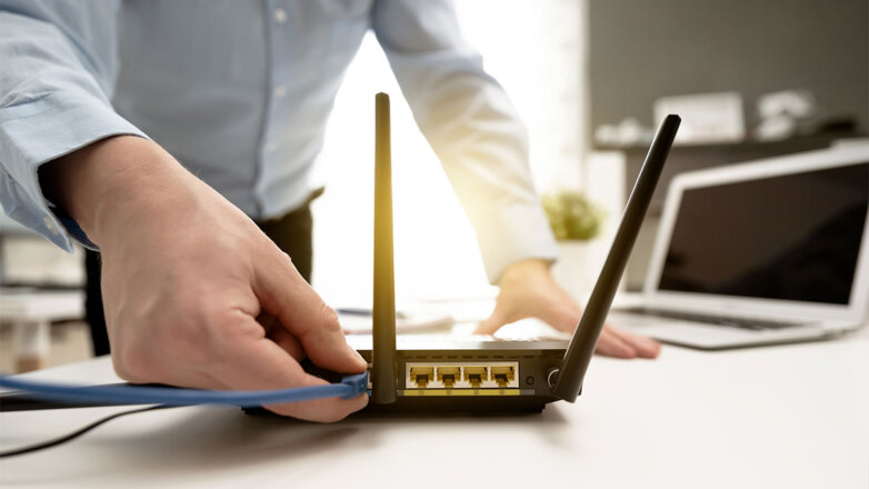 Шадаев: жители домов должны иметь доступ к услугам не менее трех интернет-провайдеров