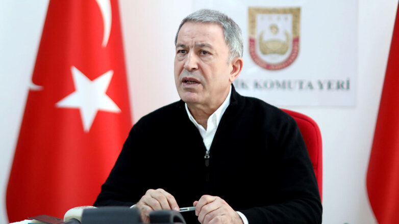 Министр обороны Турции Хулуси АкарМинистр обороны Турции Хулуси Акар