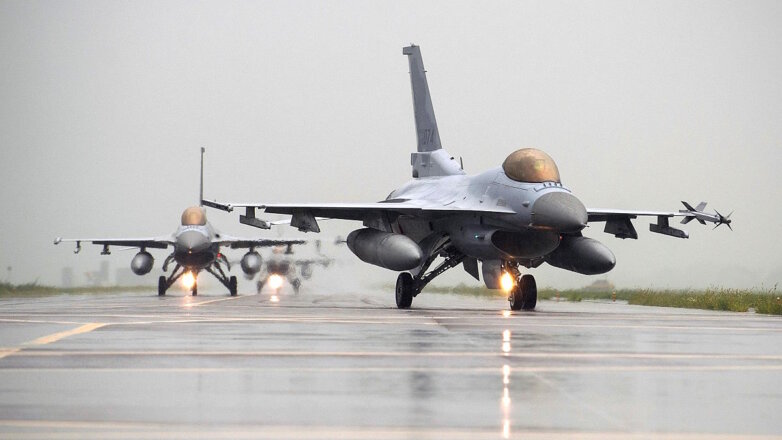 В США не видят смысла начинать обучение украинских военных использованию F-16