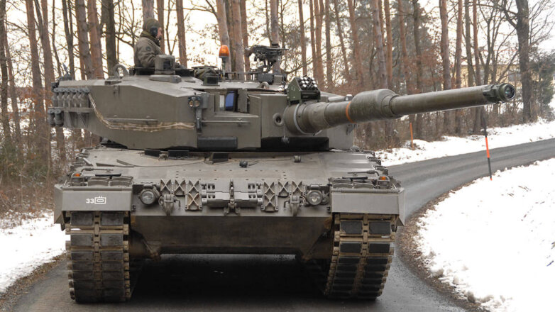 РИА Новости: РФ нарастила выпуск снарядов, способных уничтожать танки Abrams и Leopard