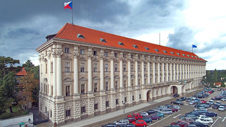 В МИД Чехии считают, что время для высылки посла РФ еще не пришло