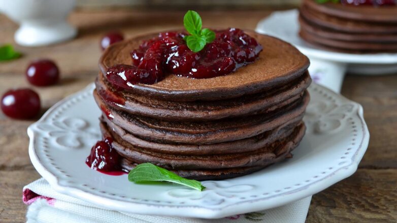 Недорого и вкусно: шоколадные оладьи за 10 минут