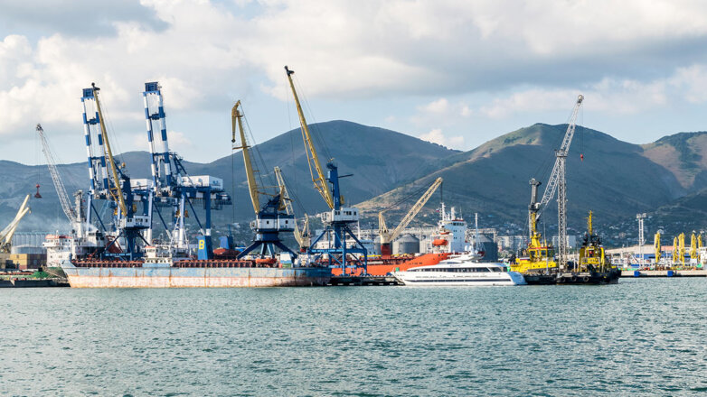 Путин заявил о необходимости развития портов Чёрного и Азовского морей