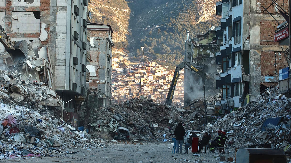 В каких городах было землетрясение. Землетрясение в Турции 2023 разлом. Землетрясение в Турции 6 февраля 2023. Хатай Турция землетрясение. Землетрясение в Турции и Сирии 2023.