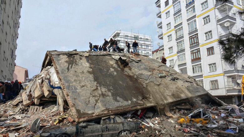 Число жертв при землетрясениях в Турции превысило 45 тысяч