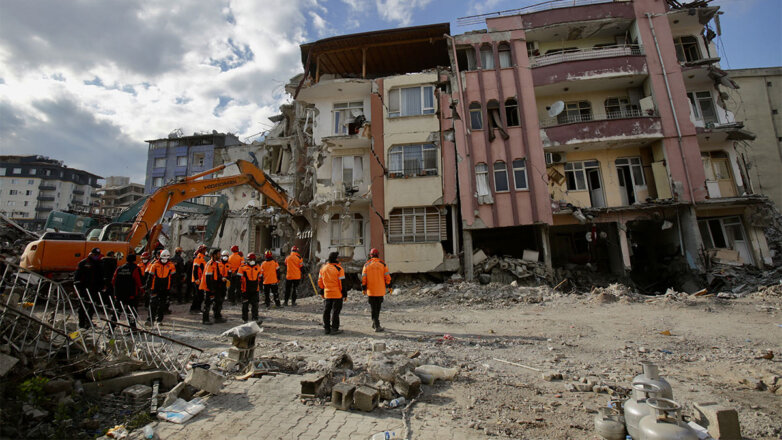 Число жертв землетрясений в Турции выросло до 41156 человек