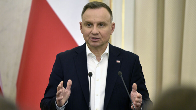 Киев не имеет достаточно оружия для наступления, заявил глава Польши