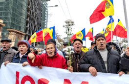 Митингующие в Кишинёве потребовали от правительства оплатить счета за ЖКХ