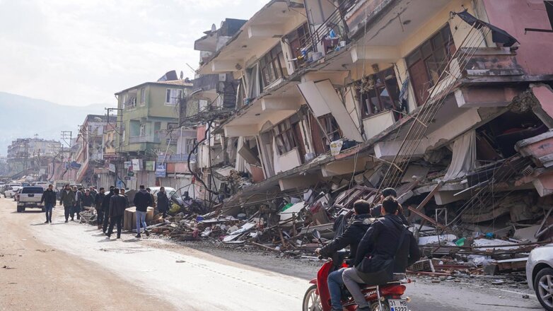 Число погибших при землетрясениях в Турции превысило 24,6 тысячи человек