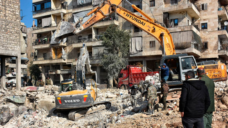 Число погибших в результате землетрясений в Турции превысило 18 тысяч человек