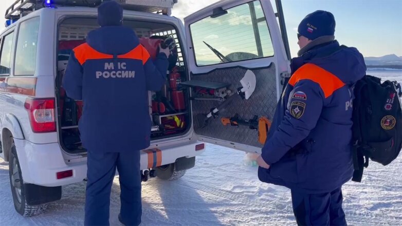 Выжившего при крушении вертолета на Сахалине пассажира прооперировали