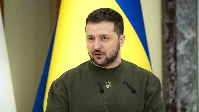 Зеленский заявил о снятии табу на поставку Киеву дальнобойных ракет