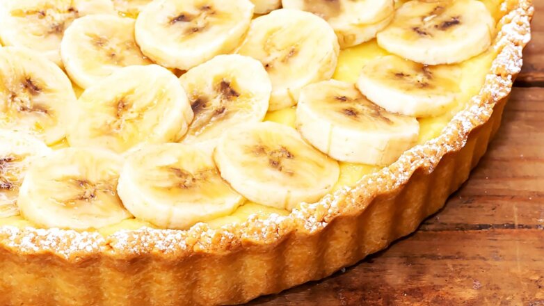 Недорого и вкусно: рецепт бананового пирога
