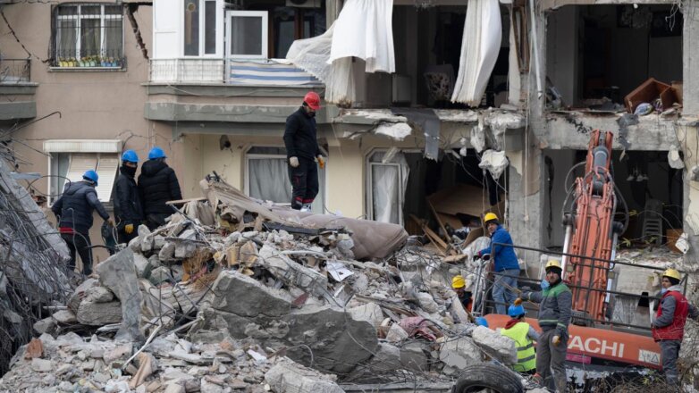 Школьника из Рязани и его мать нашли среди погибших при землетрясении в Турции